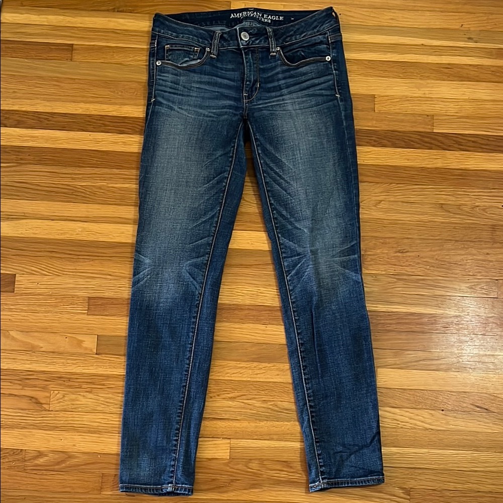 American Eagle Sz 6 regular Skinny Jeans